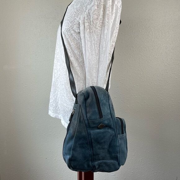 NWT Prago Blue Leather Crossbody Bag - Picture 1 of 7